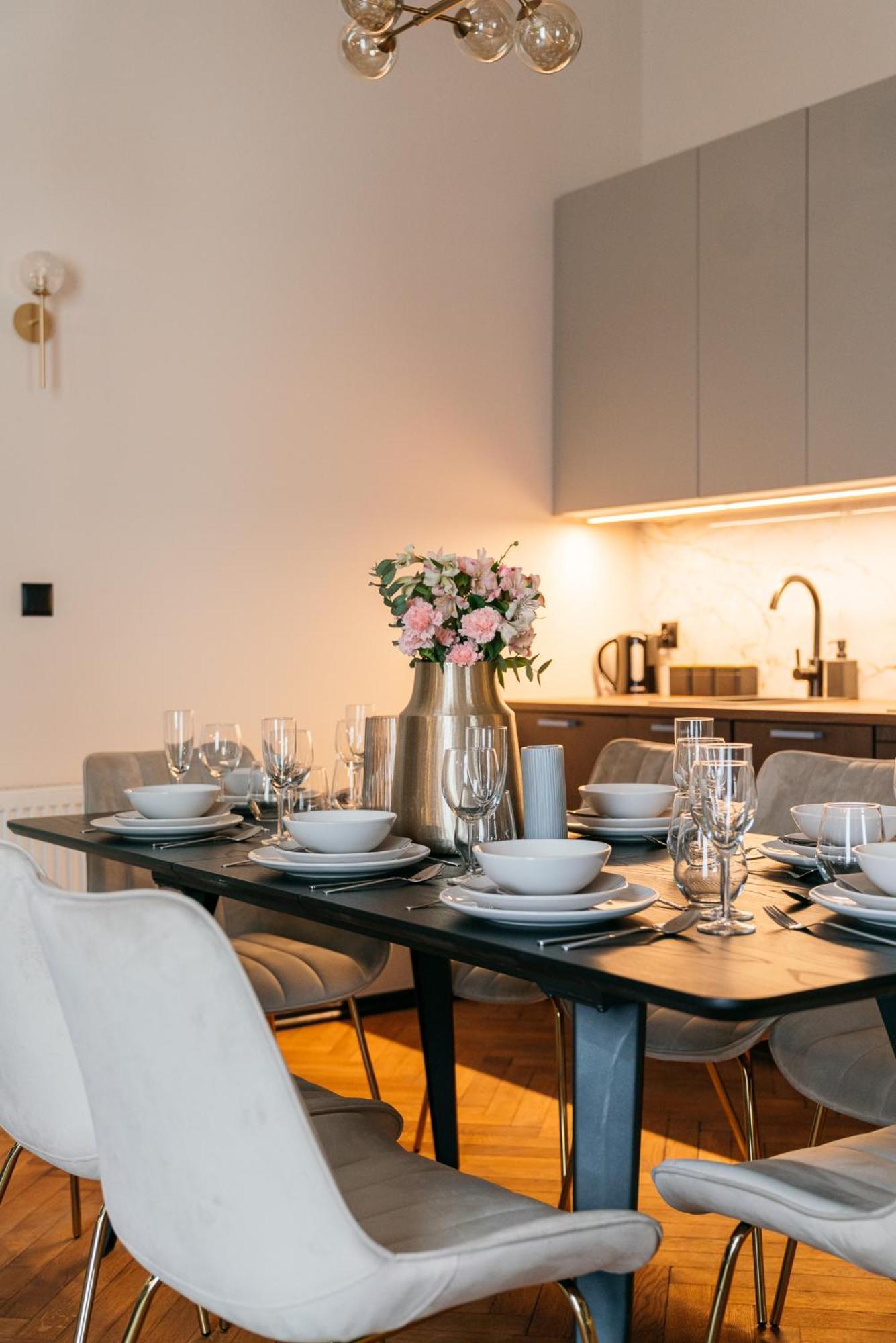 Moonlight II Apartment - Loftaffair Краків Екстер'єр фото